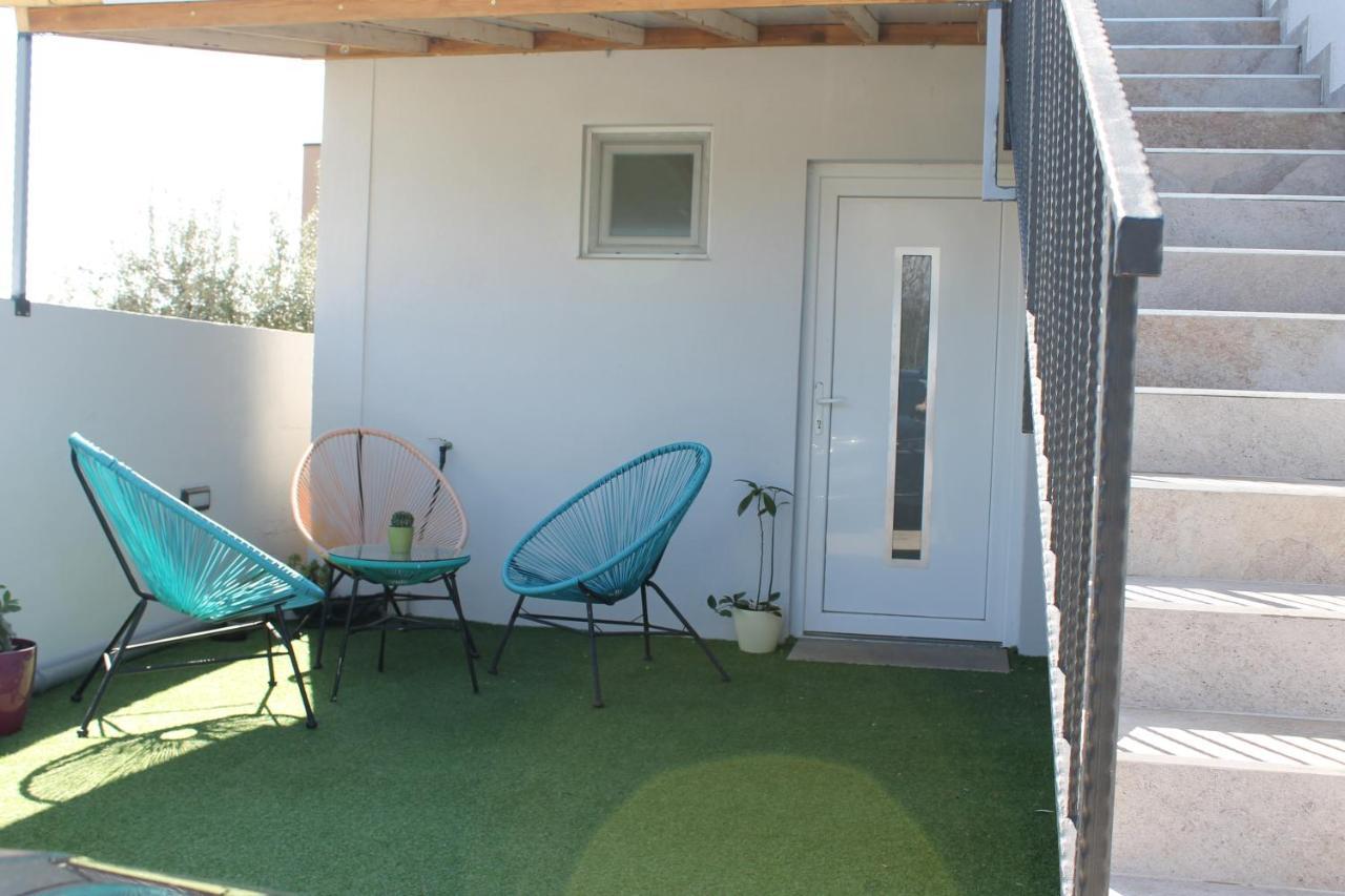 Cozy Corners Apartment Nin Exterior photo